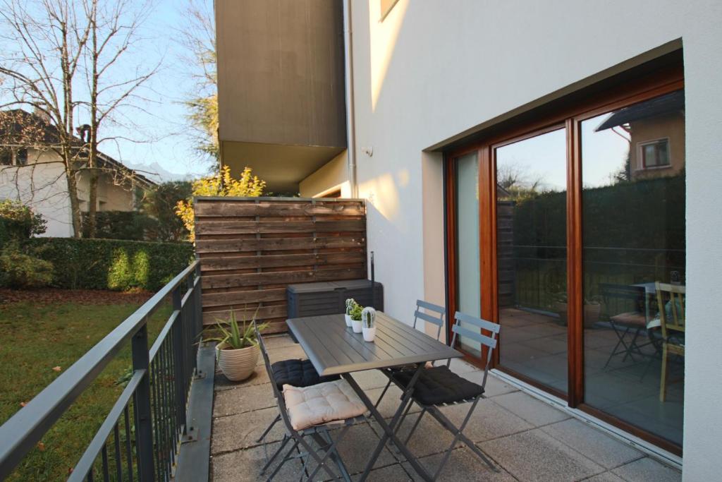 Appartement T2 42 m2 une chambre et terrasse - 2