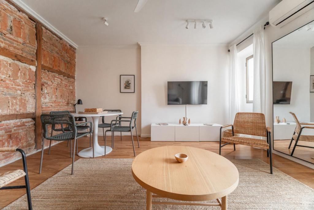 Modern bright - 2 Bedrooms 1 Bathroom -Lavapiés - 4