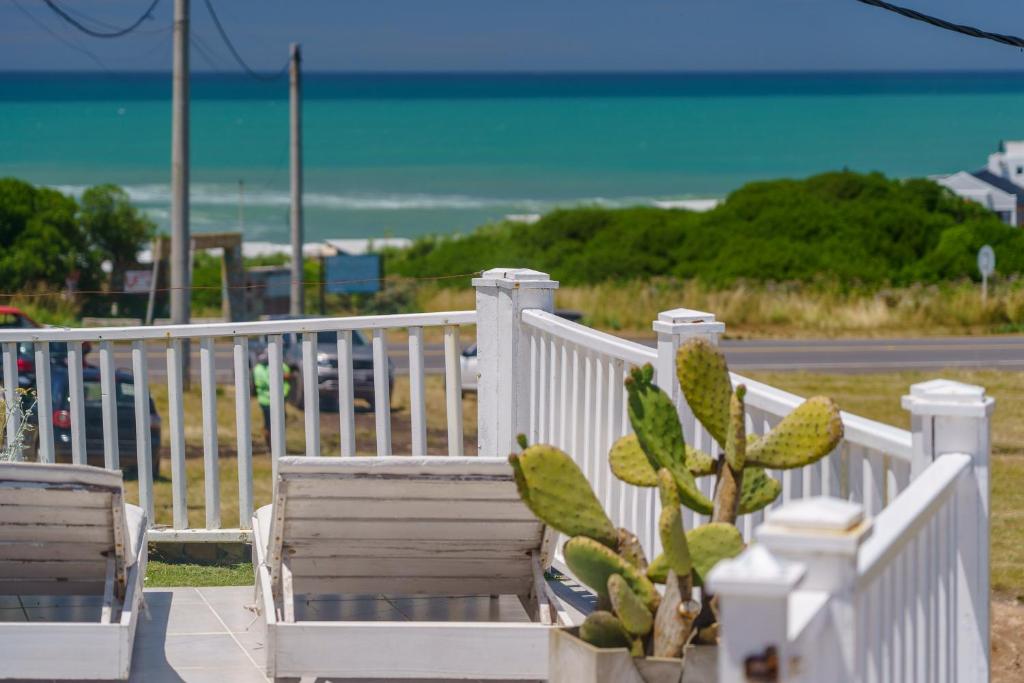 Casa Marina - Casa frente a Luna Roja en Chapadmalal para 8 PAX - Hola Sur - 1