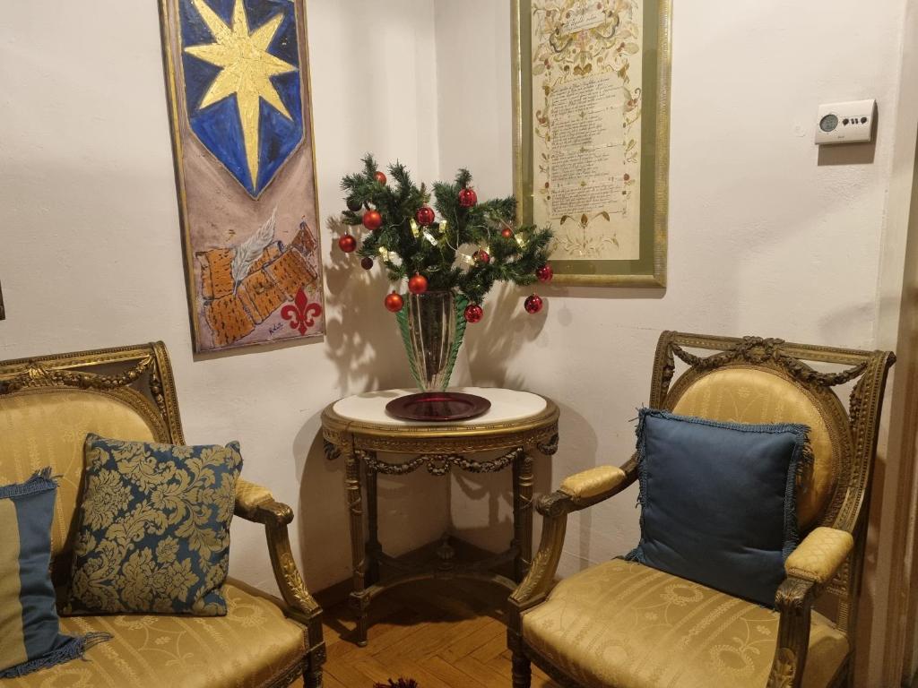 LA SEDE DELL'ARTE Monolocale Studio e Camere in Torre Medievale vicino a Duomo e Piazza Signoria - 5