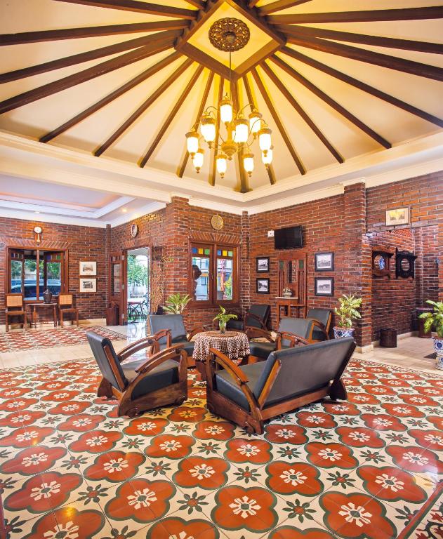 フロント・ロビー