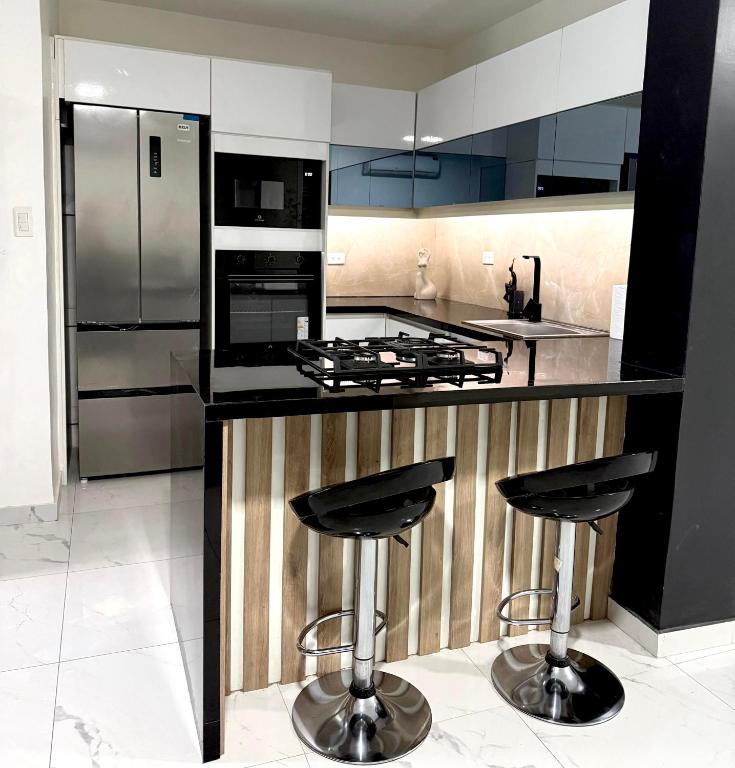 Jeanael suites 2 - 1
