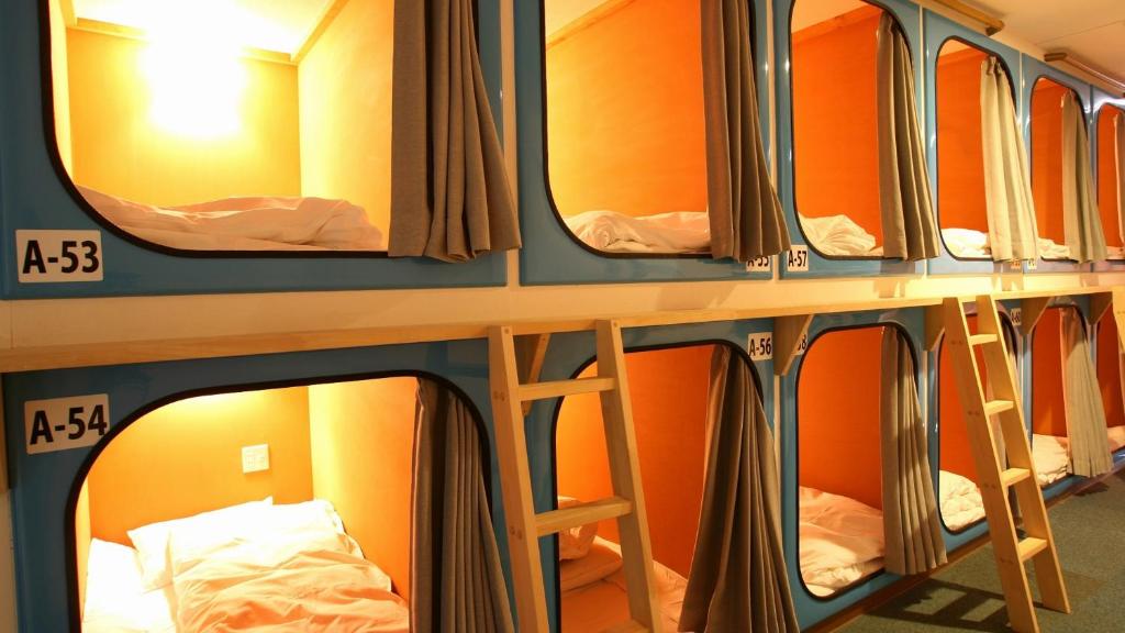 Capsule Hotel Gloria