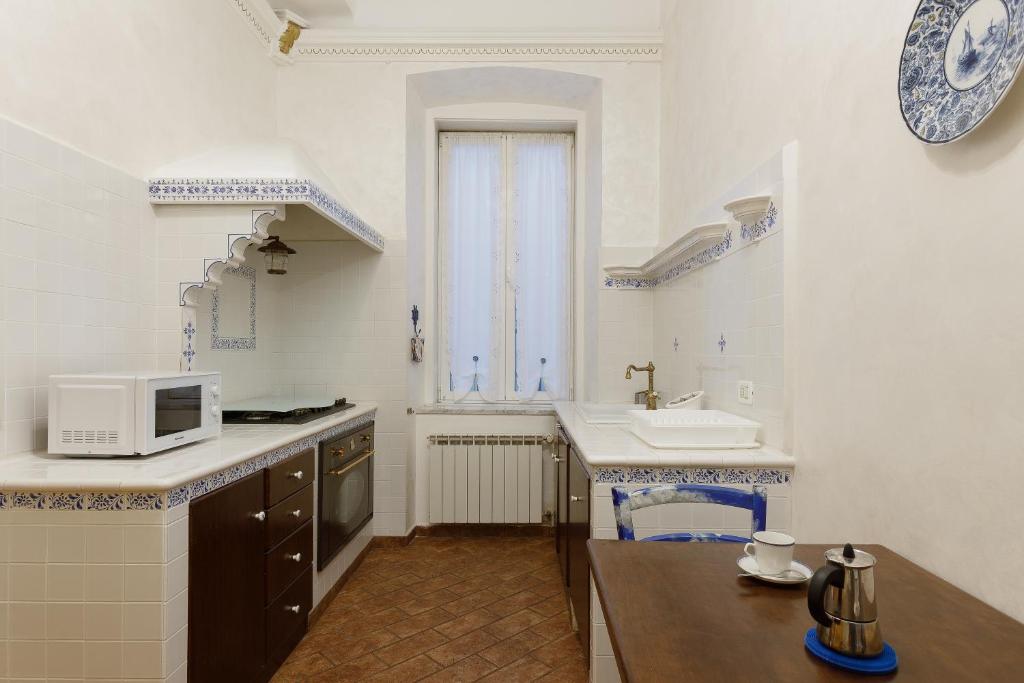 Elegante appartamento d'epoca nel centro di Trieste - 4
