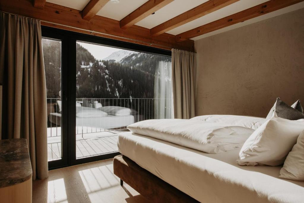 Toms View Premium Apartments - 2