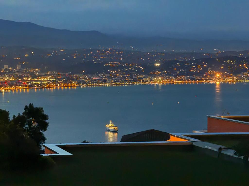 2 pièces vue panoramique sur mer et baie de Cannes - 2