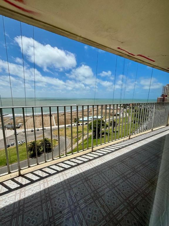 Departamento de dos ambientes frente al mar Edificio Havanna - 2