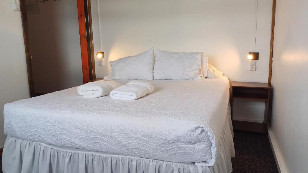 Hostal B&B Coastal Natales - 4