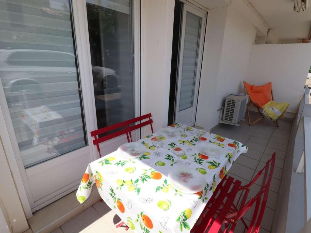 Appartement 2 pièces RDC avec terrasse, climatisation et parking proche plage et commerces - FR-1-307-127 - 1