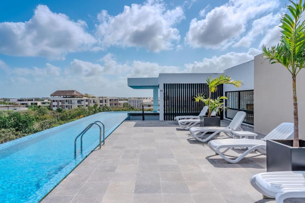 2 Bdr Penthouse, Private pool, Rooftop and gym - 1