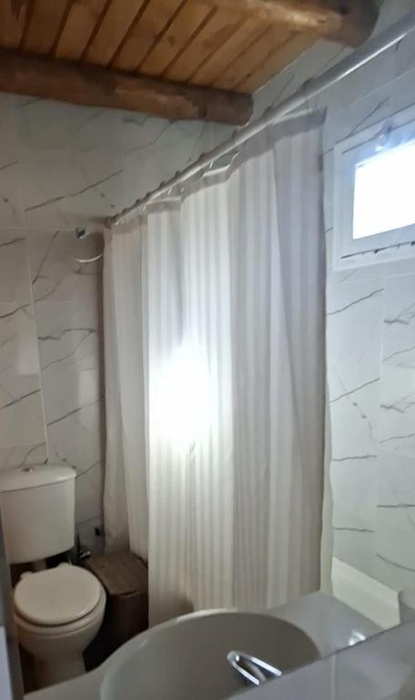 Hermosa Cabaña en Playa Dorada - 5