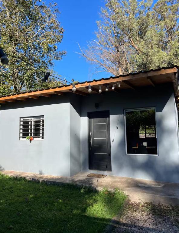 Casa Moderna en el Bosque - 4