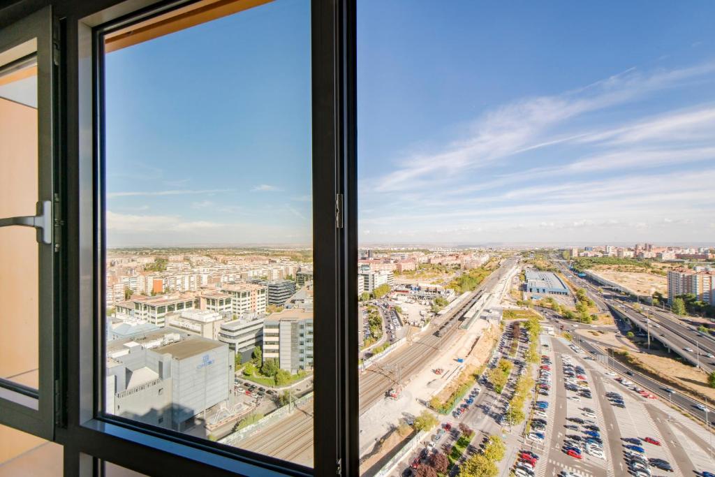 Sky Living para 4 con Parking en Sanchinarro - 4