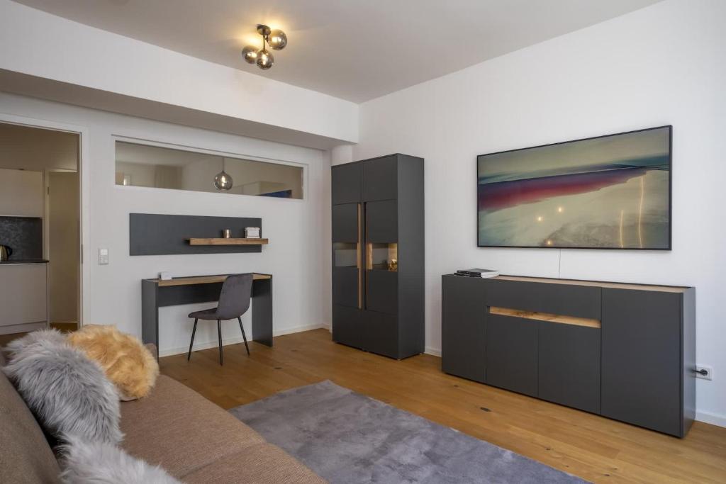 GoldenKey-Suites - Luxury Suite 'Leopold Mozart' - 3 Rooms - Air Conditioning - Prime location Rathausplatz Augsburg - 3