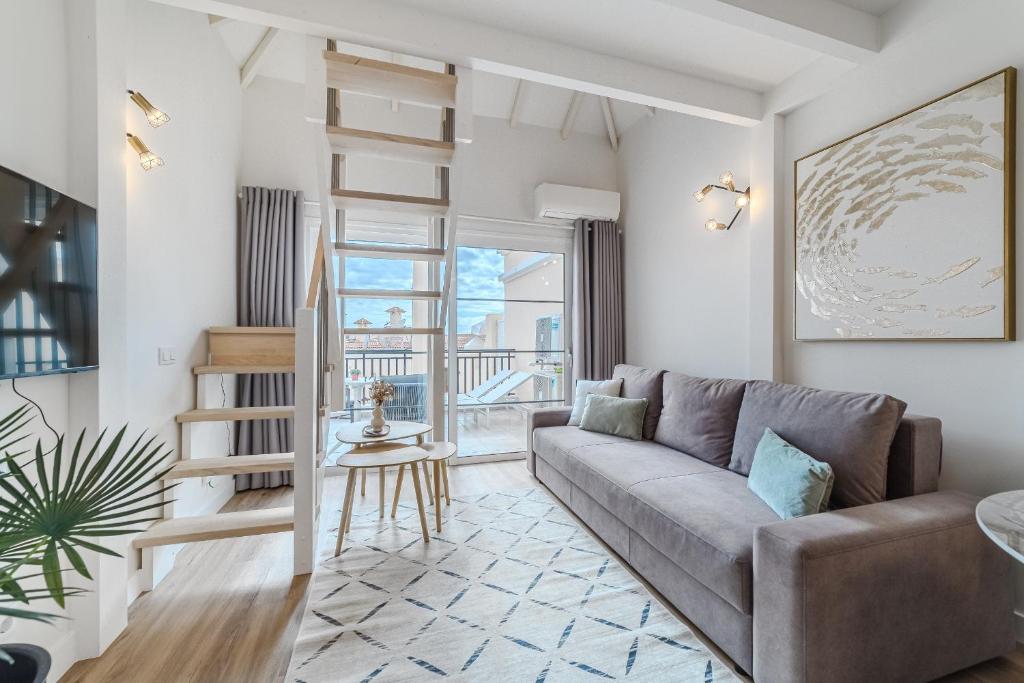 Yucca Park duplex - 1