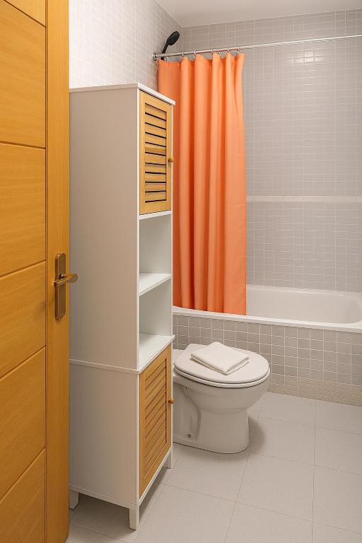 Apartamento con parking cerca de Puerto Marina - 4