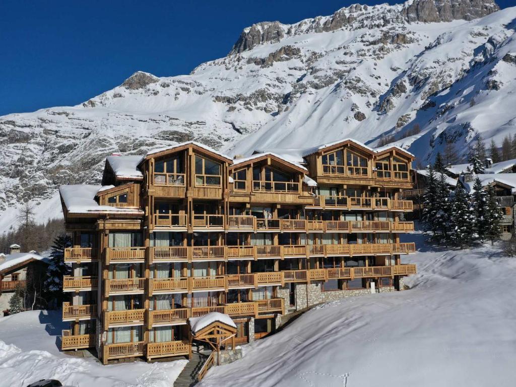 Luxueux appartement 7 pièces, cheminée, parking, vue imprenable - FR-1-694-423 - 2