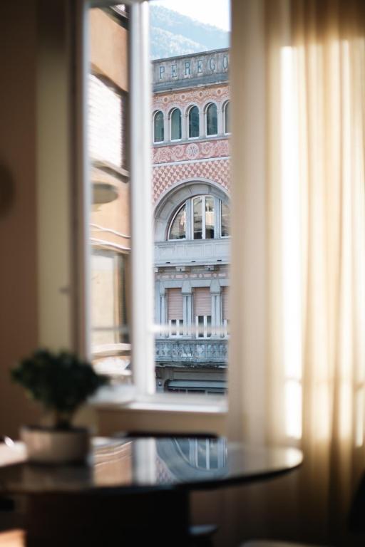 The Balcony Premium Apartment - 3 Min Walk to Bernina Express & Station - 3