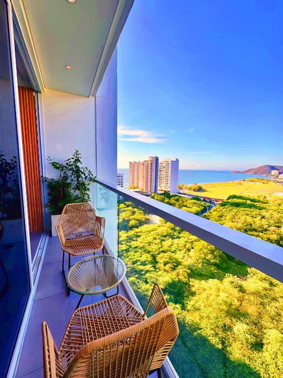 Suite Vista A Reserva y Mar Piso Alto En Bello Horizonte - 2