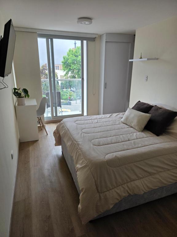 Apartaestudio con vista a AV Santander Manizales - 1