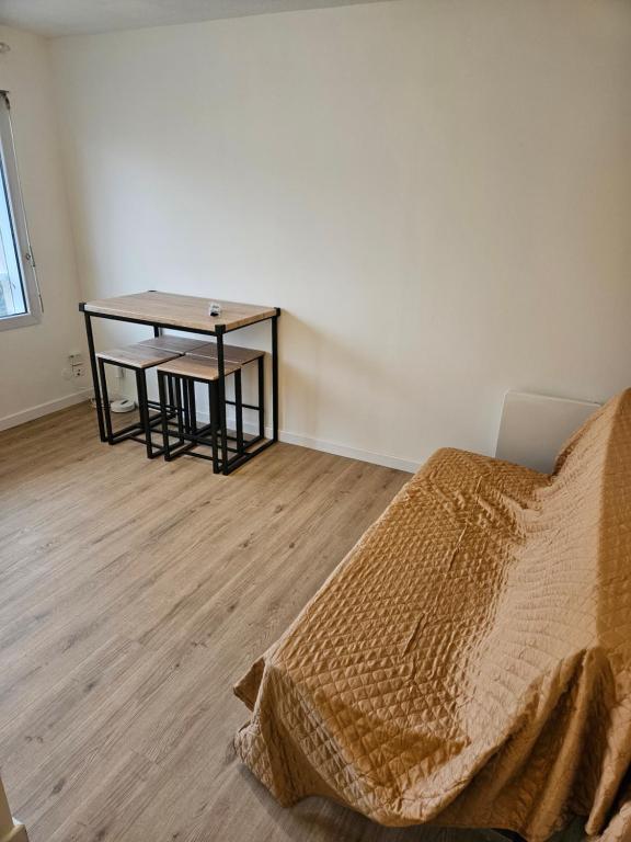Studio refait à neuf, Centre Annecy, 5 min à pied de la gare - 3