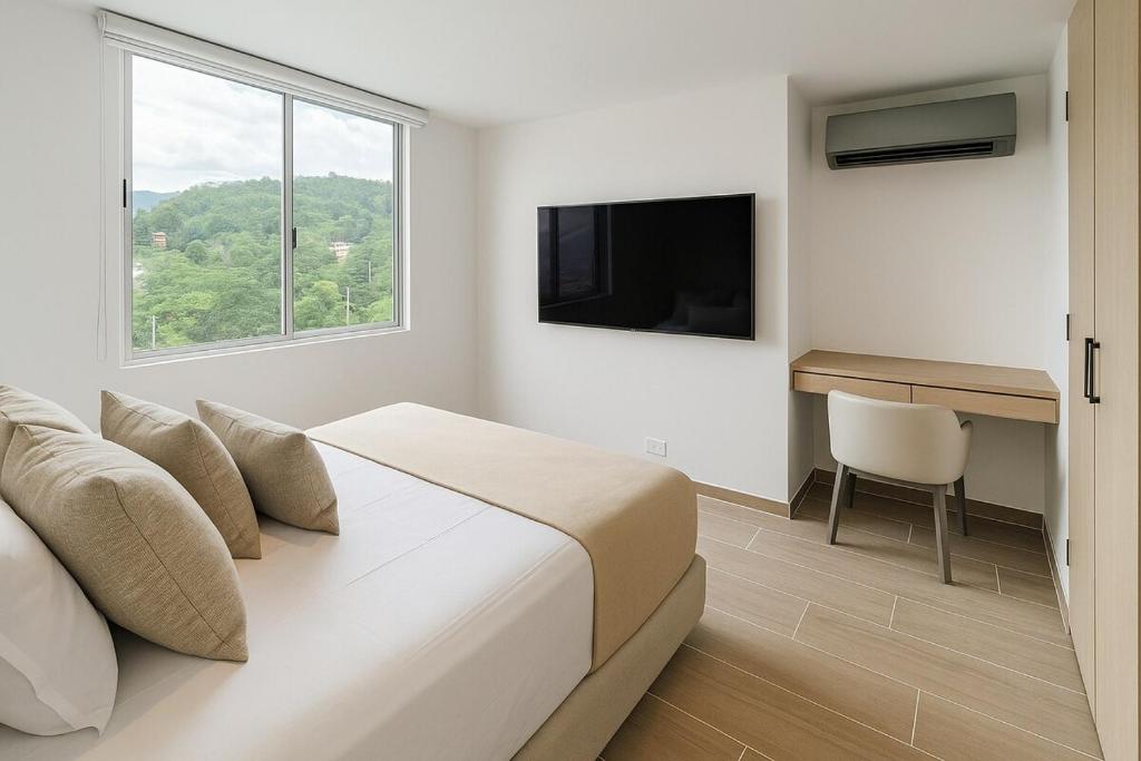 El Poblado Amazing Penthouse with Breathtaking Views - 3