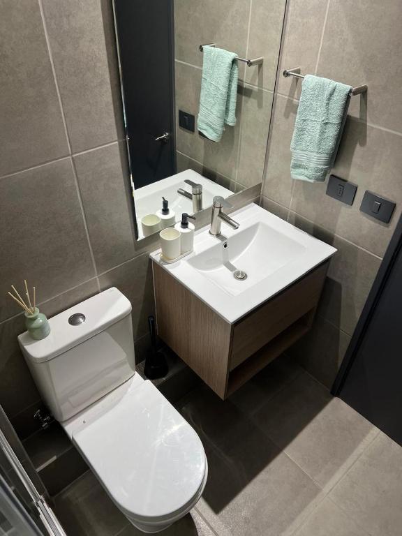 Central Studio Apartment near Movistar Arena - 4