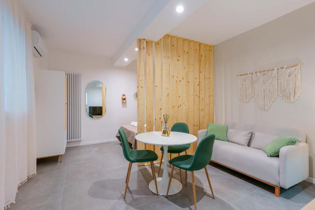 Levante Collection by Lesdomus - Appartamento Strategico Ospedale Sant'Orsola - 2