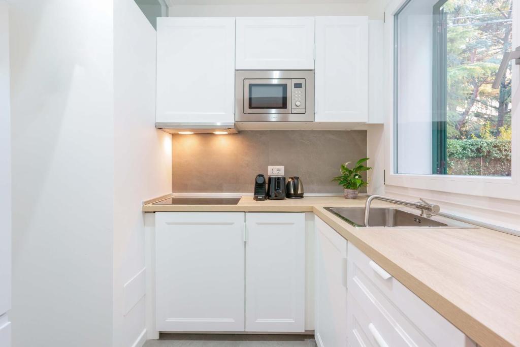 Levante Collection by Lesdomus - Appartamento Strategico Ospedale Sant'Orsola - 3