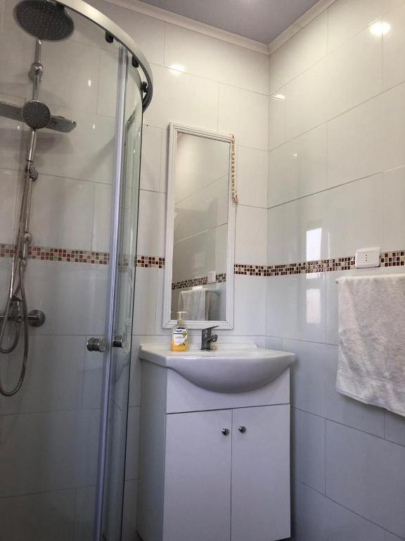 Casa nueva en Laguna Zapallar, a minutos de la playa, cerca de juego y restaurantes - 5