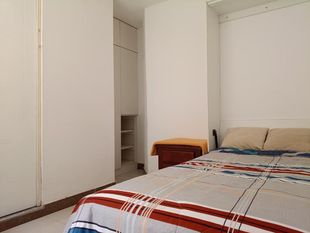 Habitación cerca de la embajada de Estados Unidos - 4