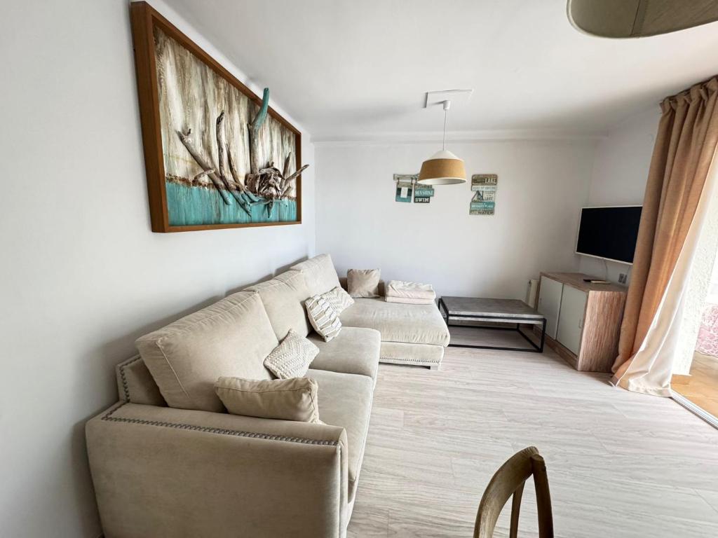APARTAMENTO PRIMERA LINEA MAR CAMBRILS cerca PUERTO - 2