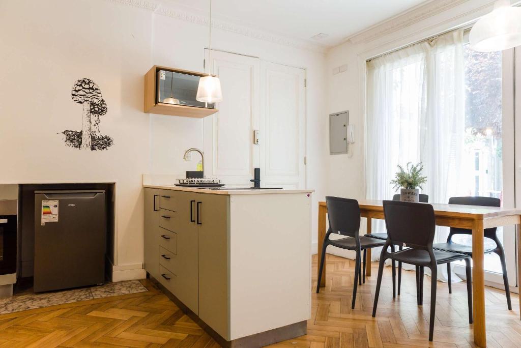 Metro Explorer 1BR near Hospital & Metro Baquedano - 2