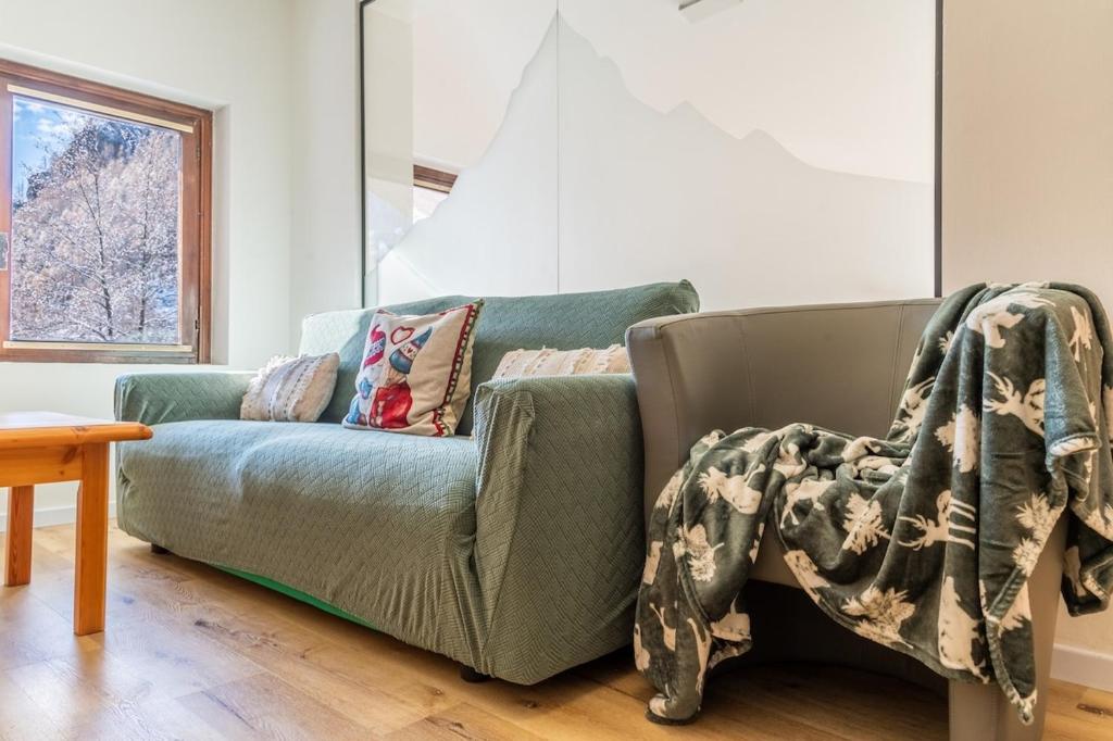 MCX Vacation Rental - La Mansardina Di Crepìn in Valtournenche with modern comforts just 3 minutes from the cable cars! - 3