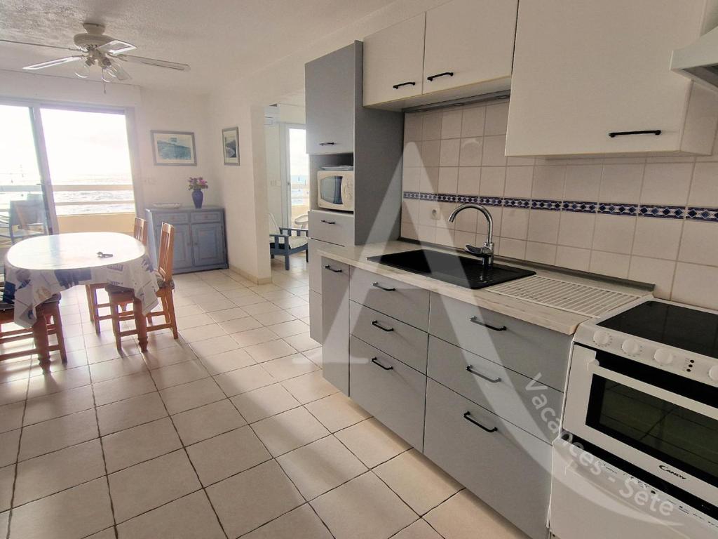 54 M², DOUBLE TERRASSE, ASCENSEUR, PARKING - 1