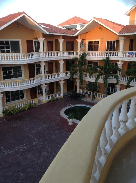 Exterior view, White Sands shared apartments in Punta Cana
