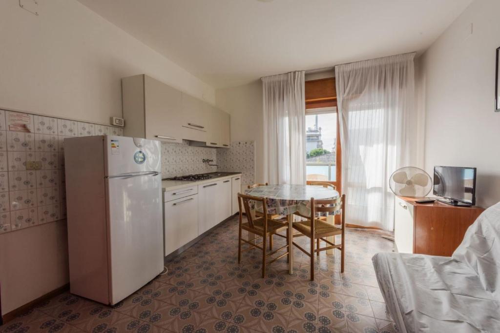 Cozy flat next to the sea in Bibione-Beahost - 3
