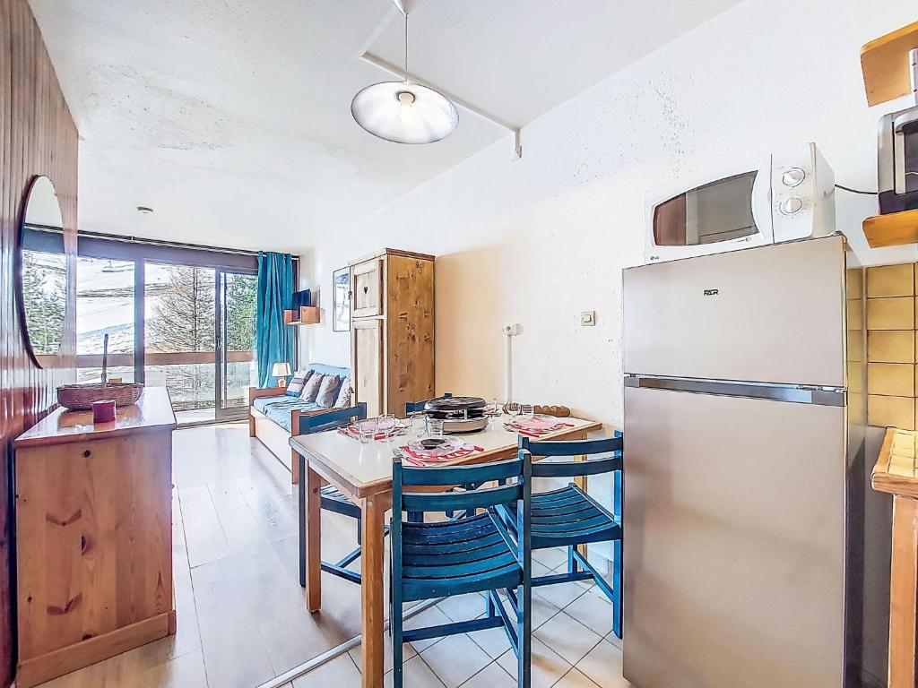 Studio Cosmos-1 by Interhome - 1