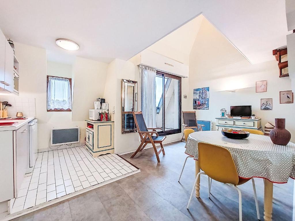 Apartment Le Plazza by Interhome - 2
