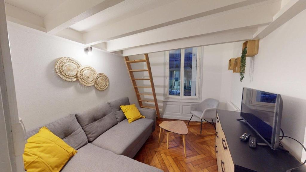 Charming beach apartement on Rue Frédéric Sauvage - 1