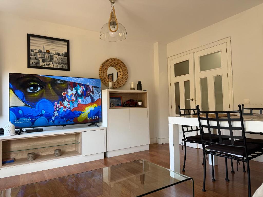 Apartamento en Luis Montoto, Nervión. Céntrico - 1