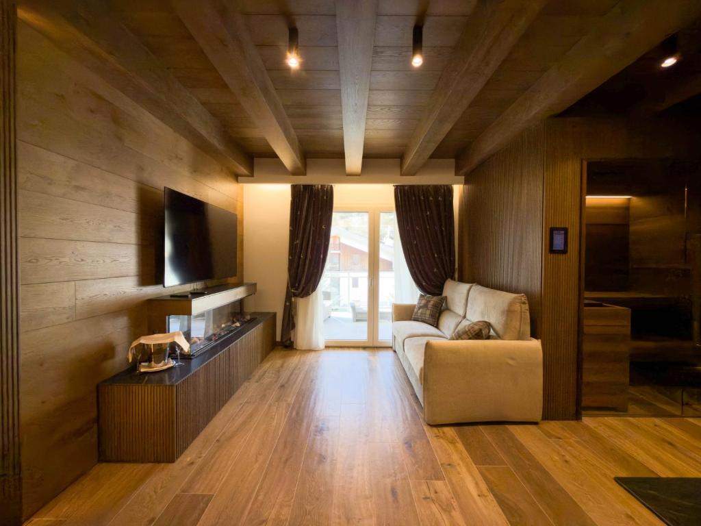 Luxury Mountain Suites - 1