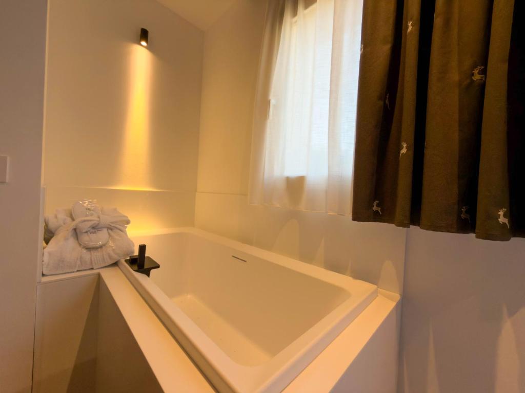 Luxury Mountain Suites - 4