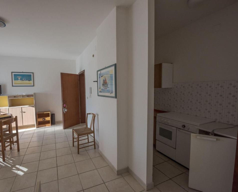 Flat in building with lift 250 m from the sea - 2