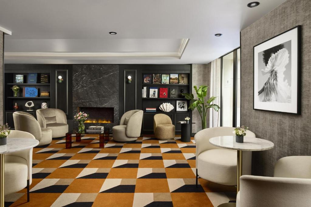 Lobby, NH Collection Paris Ponthieu Champs-Élysées in Paris