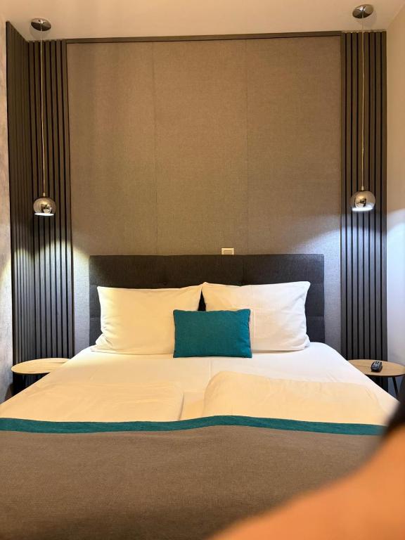 Hotel Sokak - 2