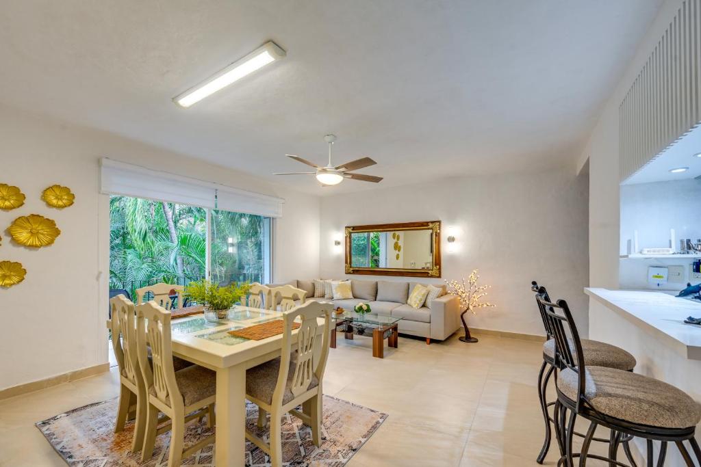 1 Block to Playa Los Tules, Pool Access! Lush Unit - 5