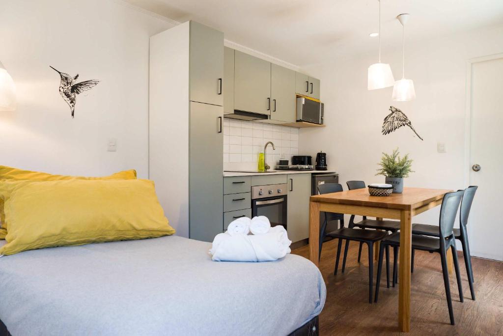 Chic 1BR Bellavista Dining & Hospital Access - 4