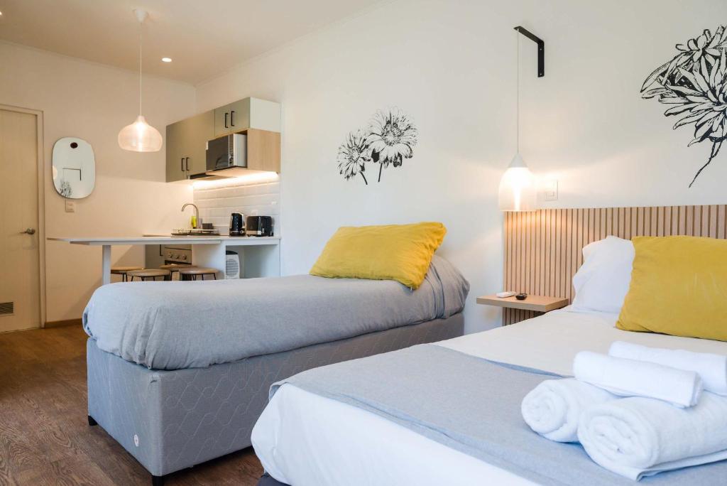Chic 1BR for 4 Bellavista Metro & Hospital Access - 1