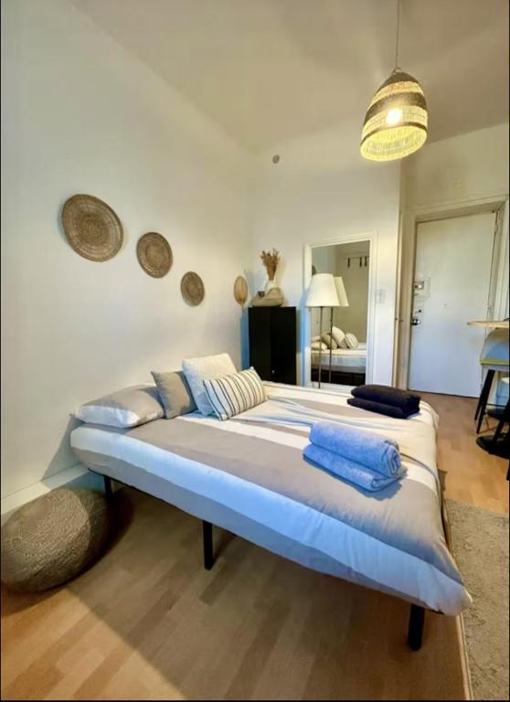 Le Perchoir Toulousain - Studio with Shared WC in the Heart of Rue Alsace Lorraine - 1